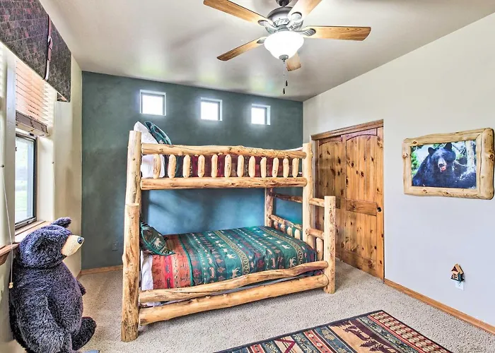 Hike, Golf And Cozy In Show Low! Holiday home