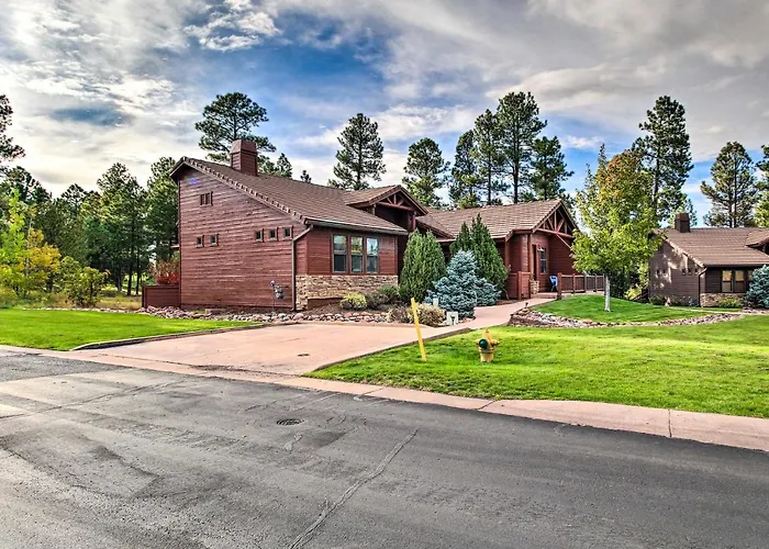 Hike, Golf And Cozy In Show Low! Holiday home